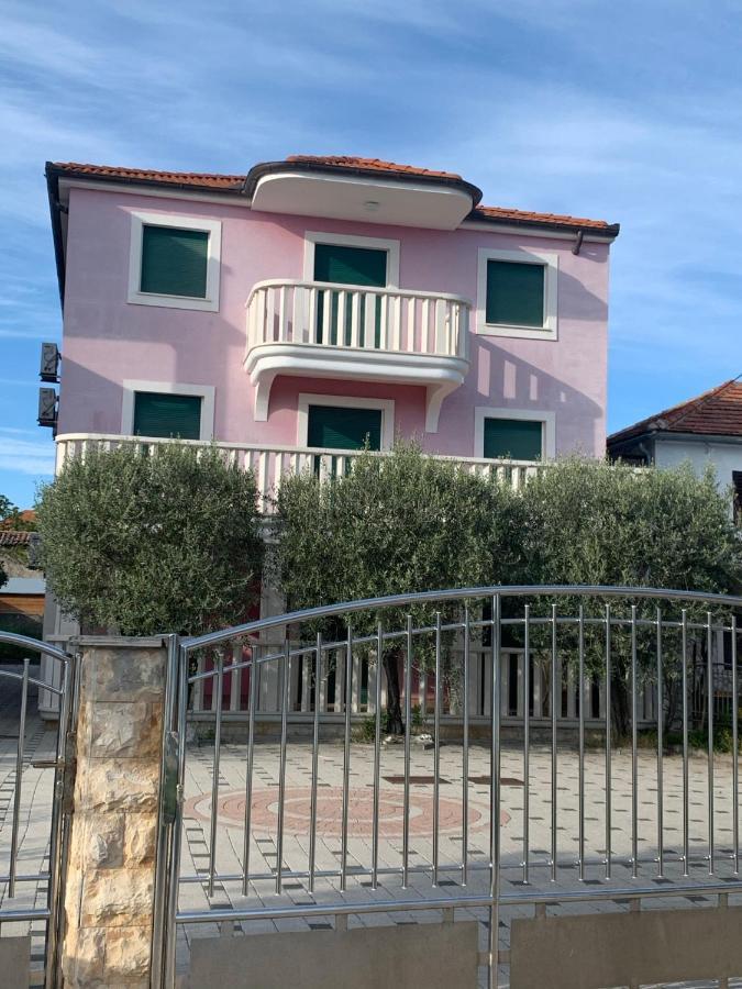 Villa Magica Pirovac Exteriör bild